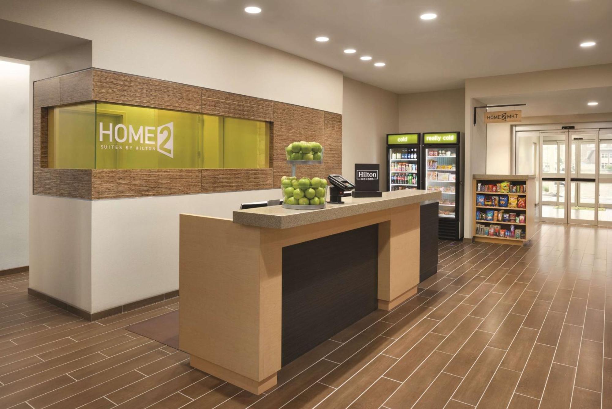 Home2 Suites By Hilton Iowa City Коралвилл Экстерьер фото